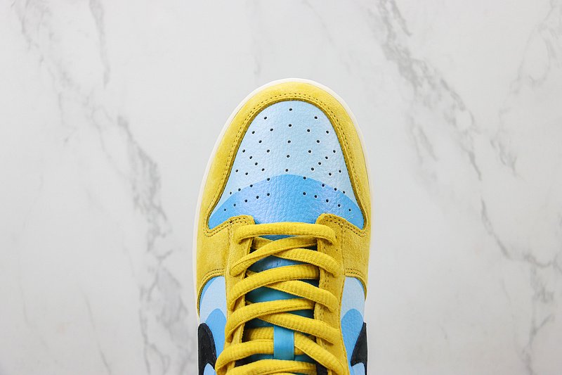 The Powerpuff Girls x Nike Dunk Low "Yellow Bubbles" фото № 4
