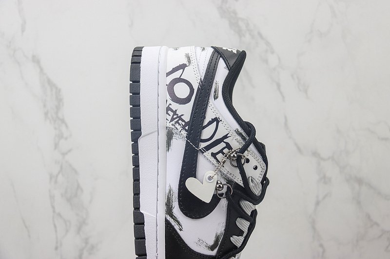 Nike Dunk Low "Love Never Die" фото № 3