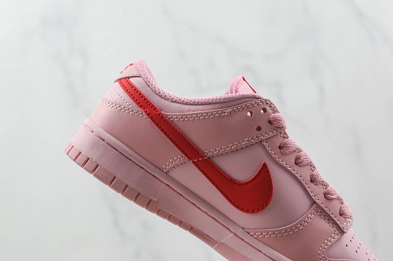 Nike Dunk Low PS "Triple Pink/Varsity Red" фото № 4