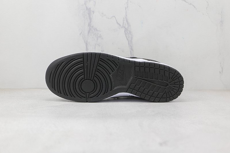 Nike Dunk Low "Black/White/Beige" фото № 8