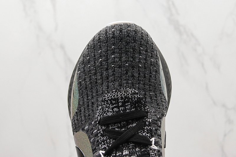 Nike React Infinity Run Flyknit 3 Premium "Black Zebra Iridescent" фото № 3