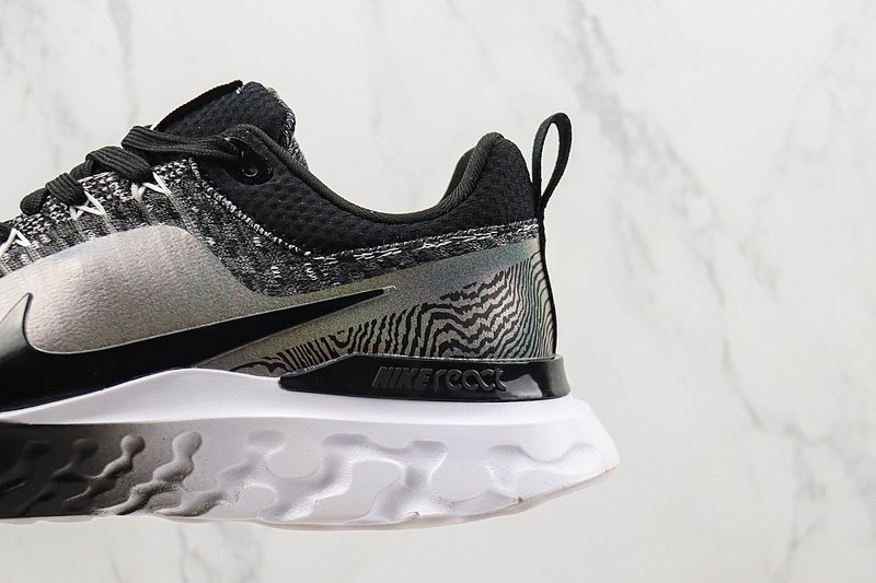 Nike React Infinity Run Flyknit 3 Premium "Black Zebra Iridescent" фото № 4