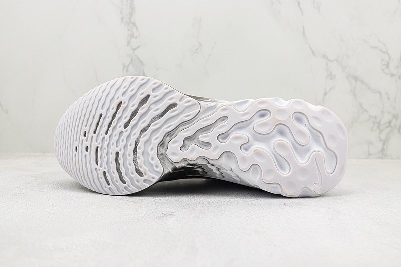 Nike React Infinity Run Flyknit 3 Premium "Black Zebra Iridescent" фото № 8