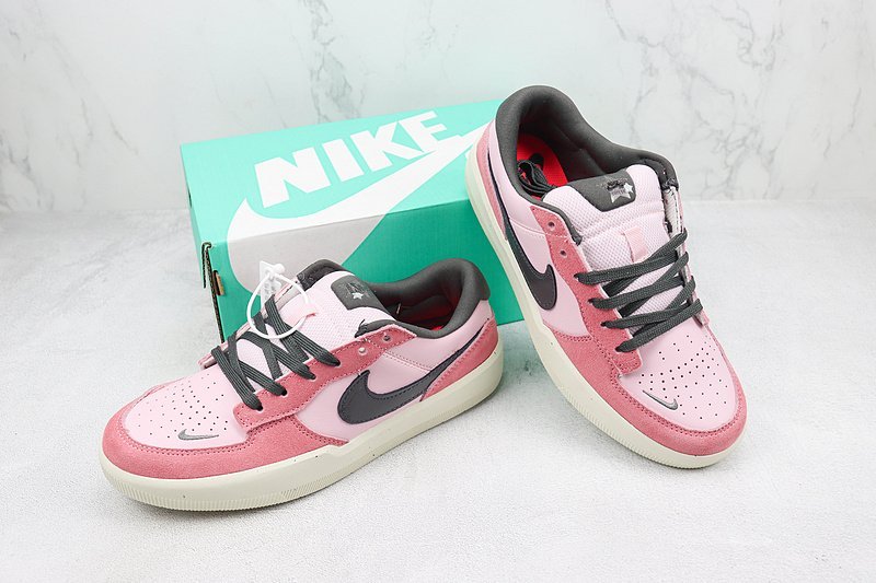 Nike SB Force 58 "Barbie" фото № 7