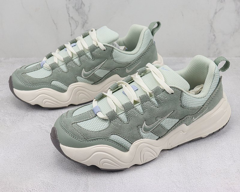 Nike Tech Hera "Mica Green" фото № 5