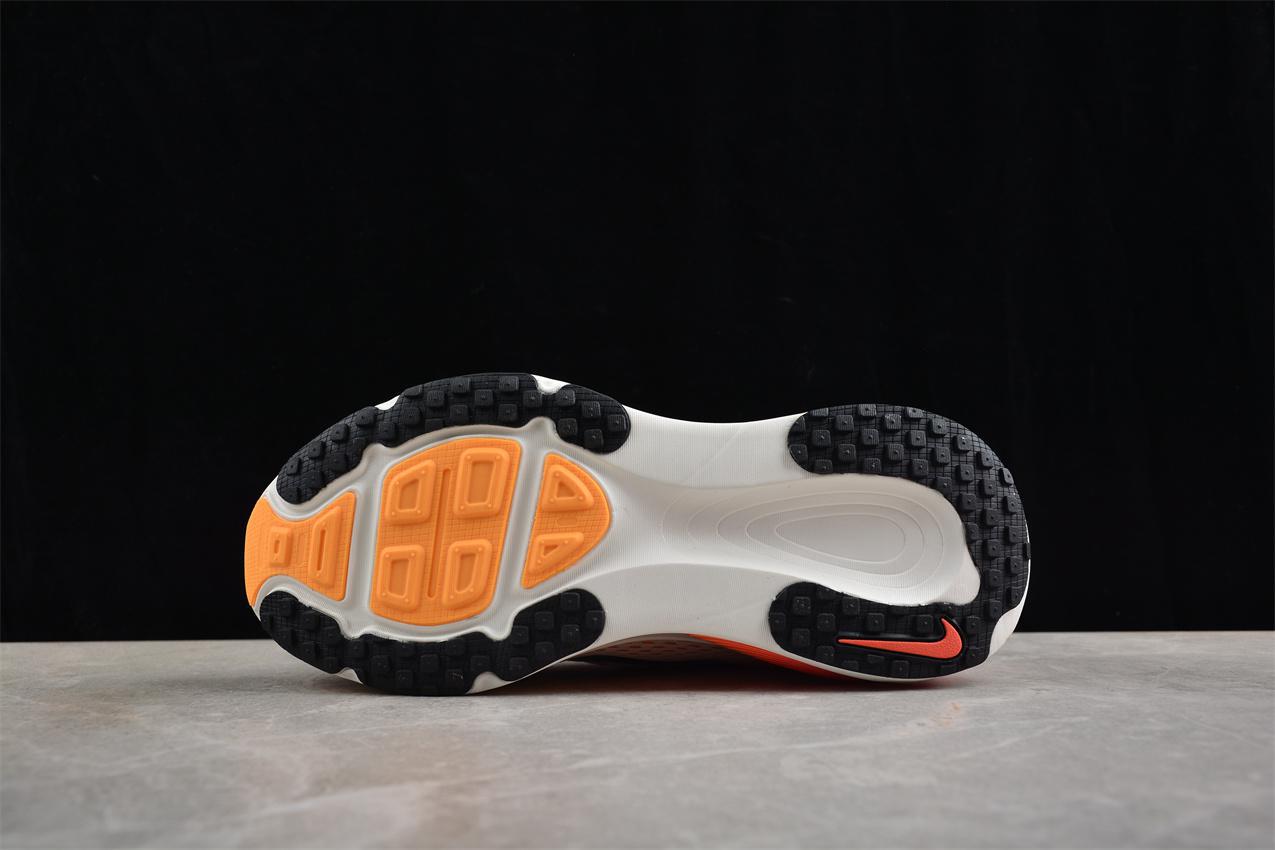 Nike Vomero 18 "Sail Bright Crimson" фото № 4