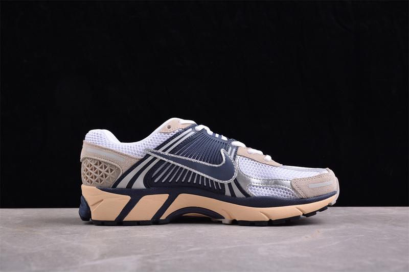 Nike Zoom Vomero 5 "White/Blue" фото № 8