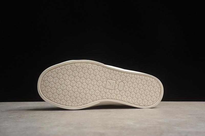 Veja Campo Chrome Free Low Sneakers "White Fury" фото № 4