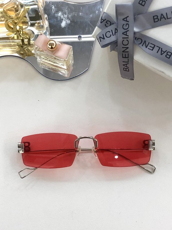 Солнцезащитные очки Balenciaga Thin Frame And Temples Decorated "Red" фото № 2