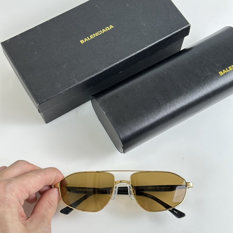 Солнцезащитные очки Balenciaga Aviator Form And Logo Inscription On Temples "Brown" фото № 2