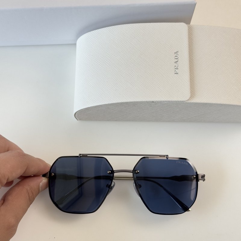 Солнцезащитные очки Prada Inscription On Lens "Blue" фото № 2