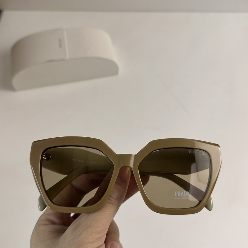 Солнцезащитные очки Prada Logo In Triangle On Side "Beige" фото № 2