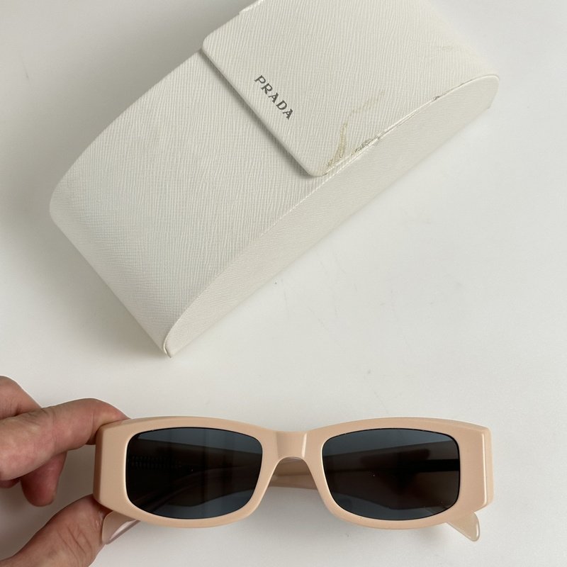 Солнцезащитные очки Prada Rectangle Shaped Narrow Frame "Beige" фото № 2