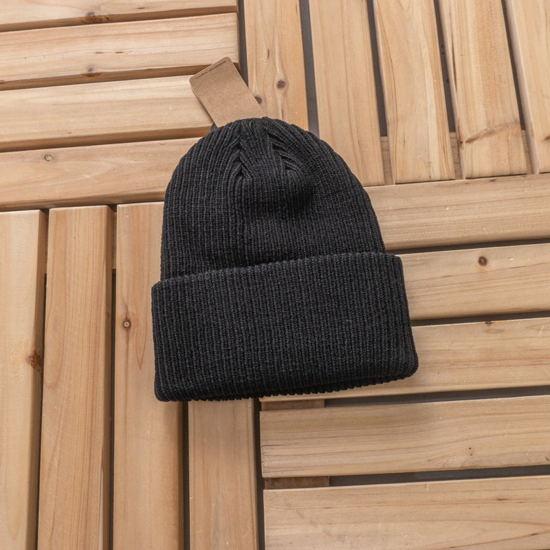 Шапка Patagonia With Lapel And Small Logo "Black" фото № 2