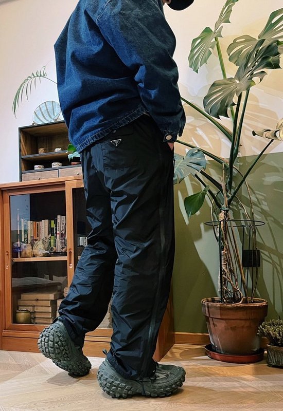 Штаны Prada Pockets Laces On Leg "Black" фото № 7