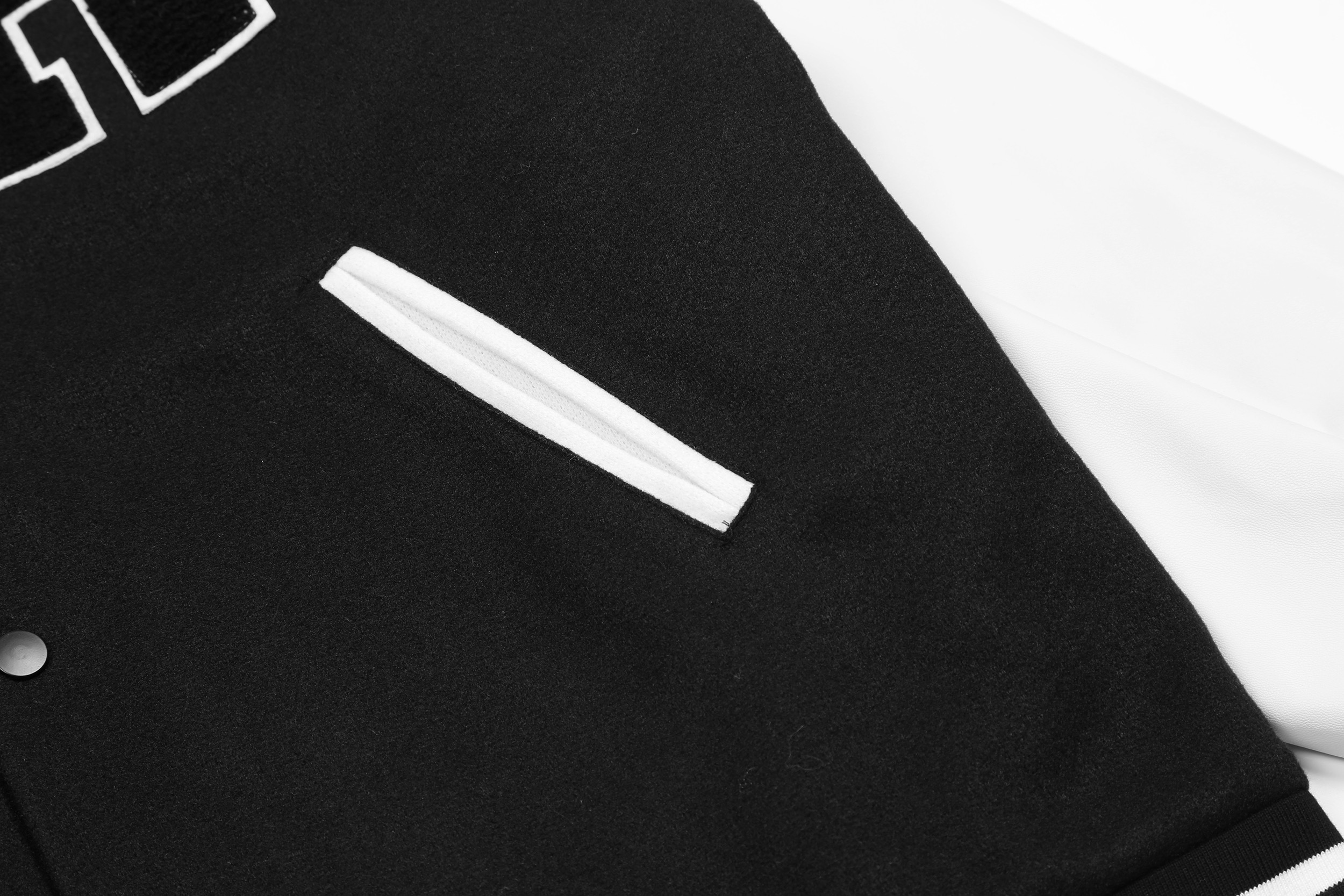 Бомбер Revenge Simple Black and White "Black" фото № 5