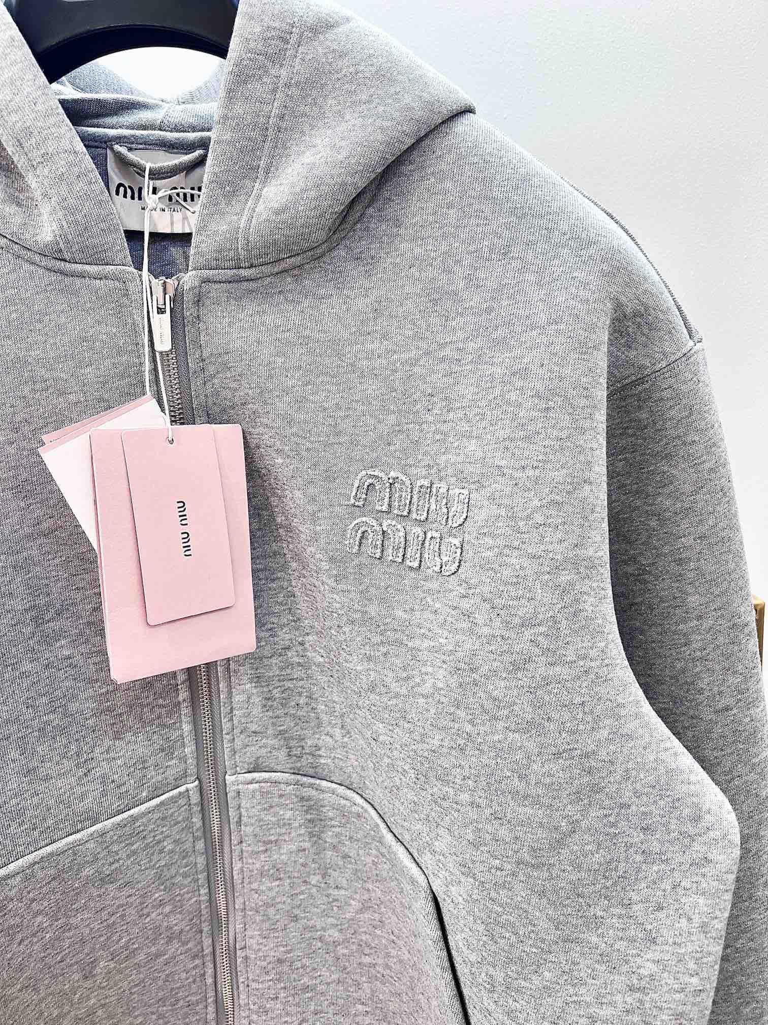 Худи Miu Miu Frontside Light Gray Logo Miu Miu "Gray" фото № 3