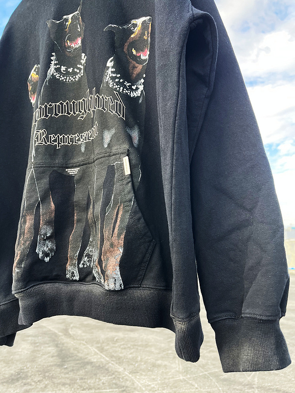 Худи Represent Three Dogs And A Brand Logo "Black" фото № 4