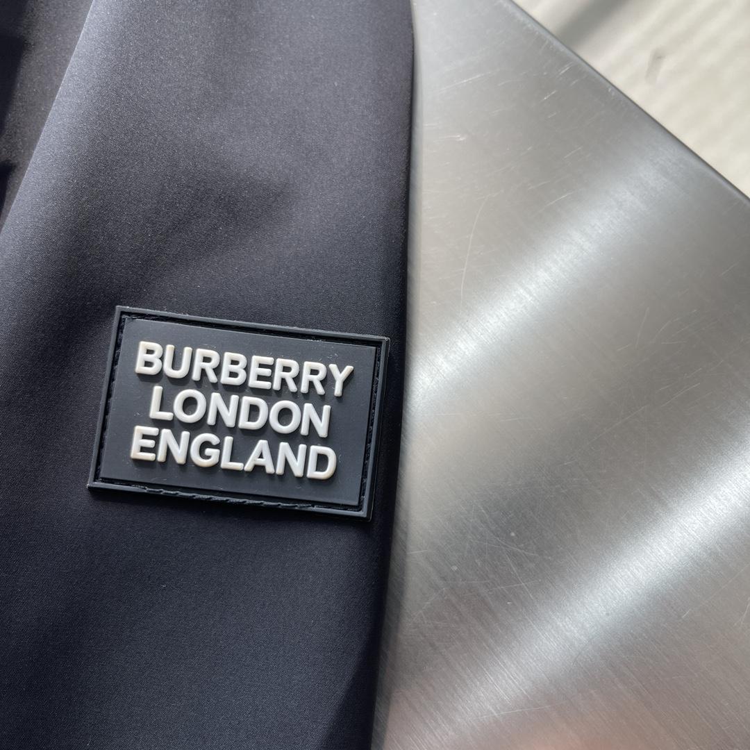 Куртка Burberry Green Print On Circle White Backside Logo "Black" фото № 5