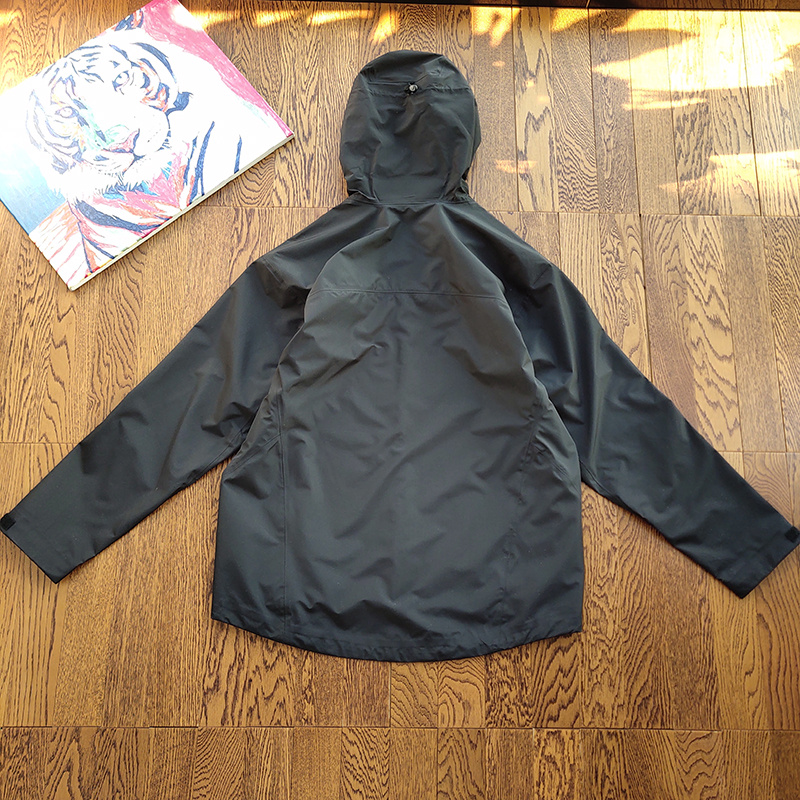 Ветровка Arcteryx Gore-Tex Solid Color "Black" фото № 4