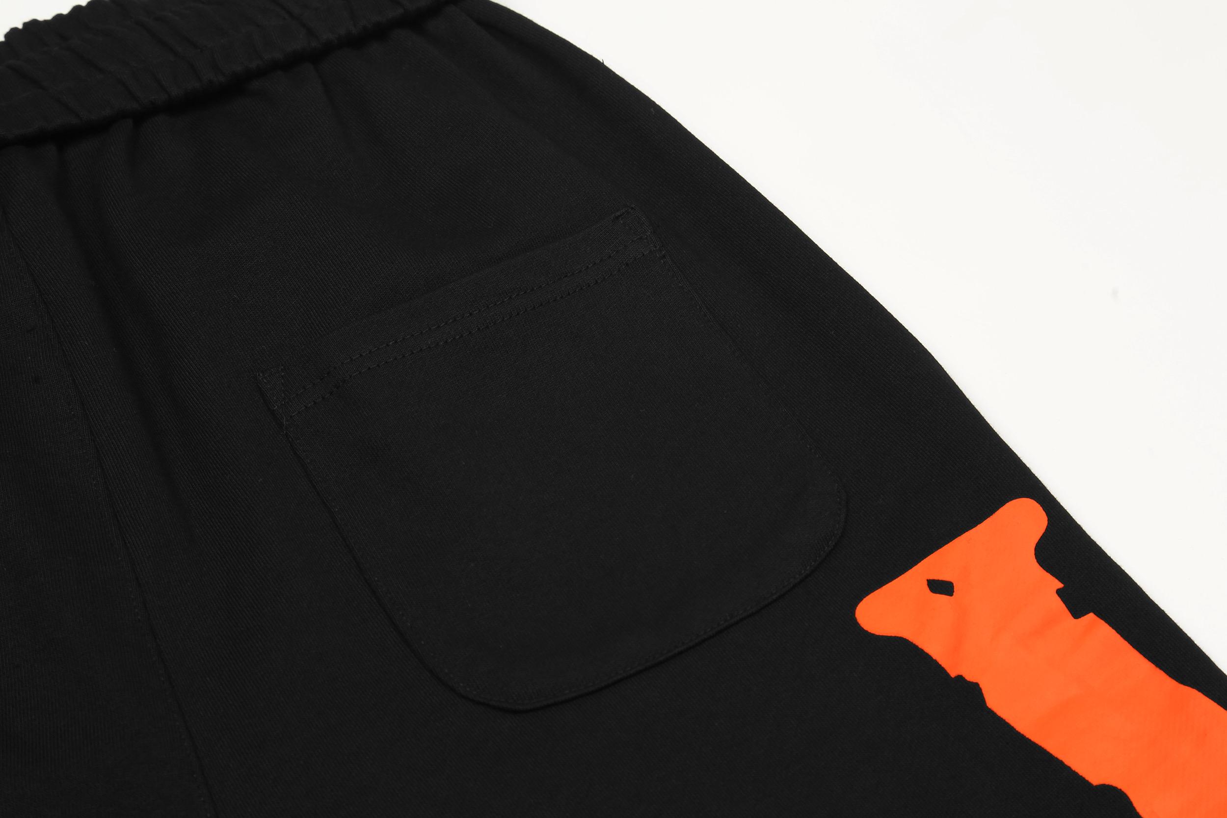 Шорты Vlone Every Living Creature Dies Alone "Black/Orange" фото № 5