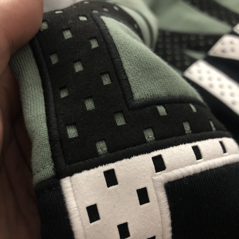 Свитшот Fendi Speckled Logo "Black/Mint" фото № 4