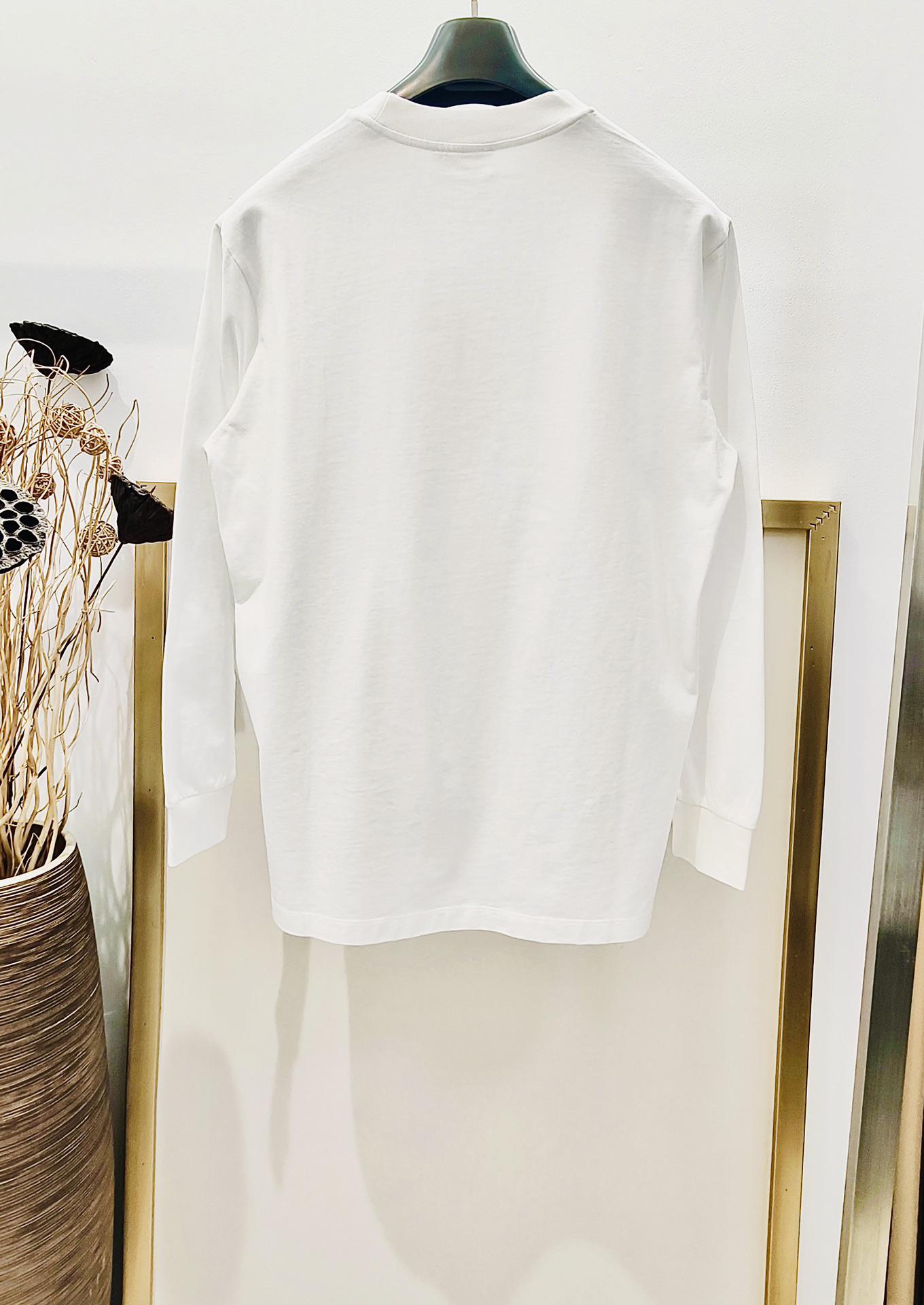 Свитшот Miu Miu Frontside Logo Clear Logotype On The Pocket "White" фото № 2