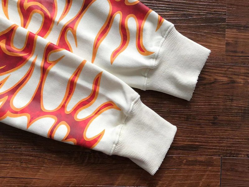 Свитшот Palm Angels Big Front Logo Lettering Decorated Flames "White" фото № 5