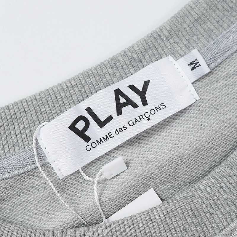 Свитшот Play Brand Name And Big Heart-Logo "Gray" фото № 7