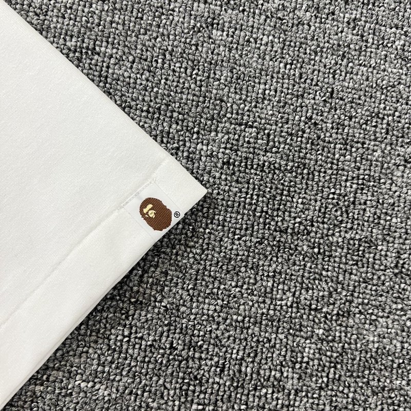 Футболка A Bathing Ape World Gone Mad "White" фото № 4