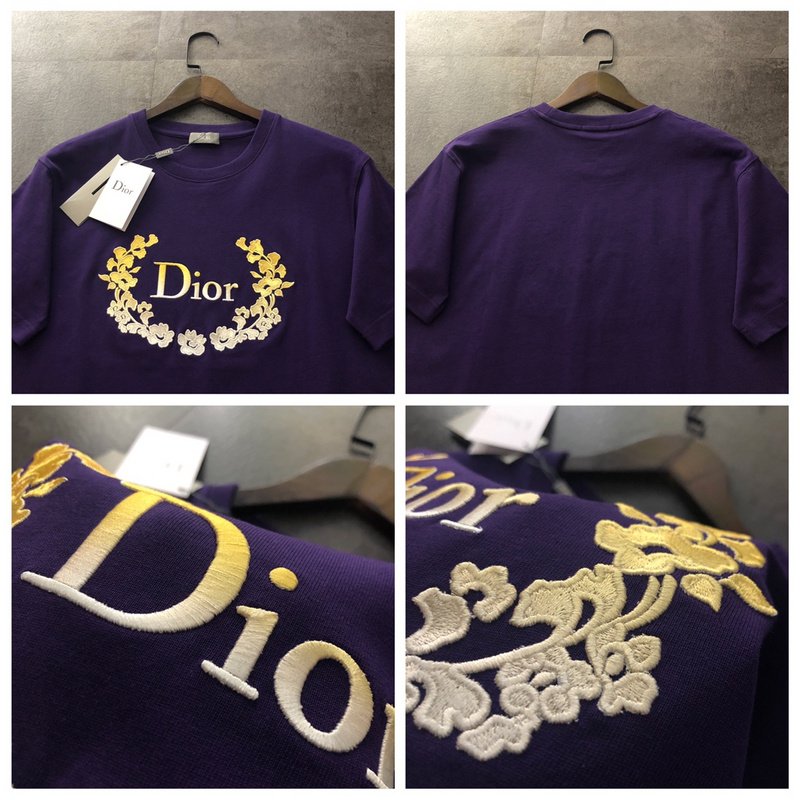 Футболка Dior With A Beautiful Print And Logo "Violet/Black" фото № 2