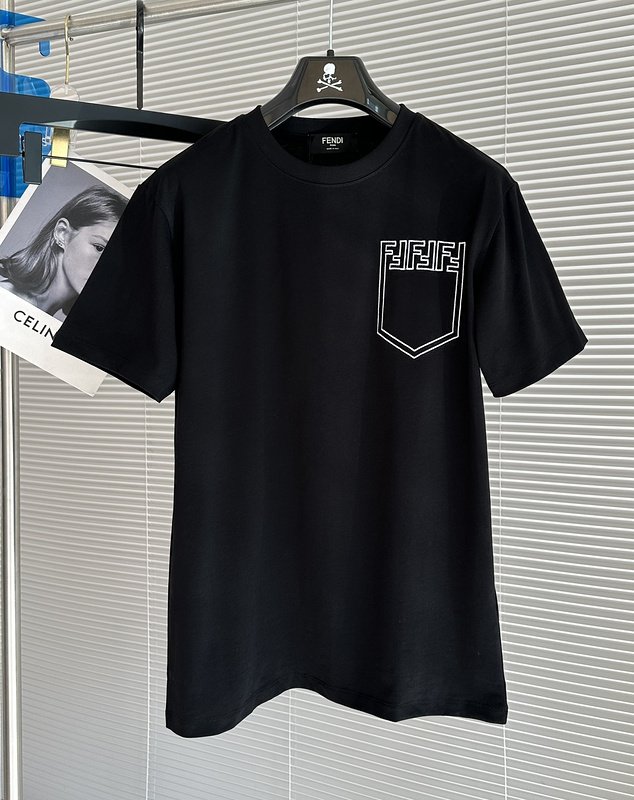 Футболка Fendi Drawn Pocket And Logo "Black" фото № 2