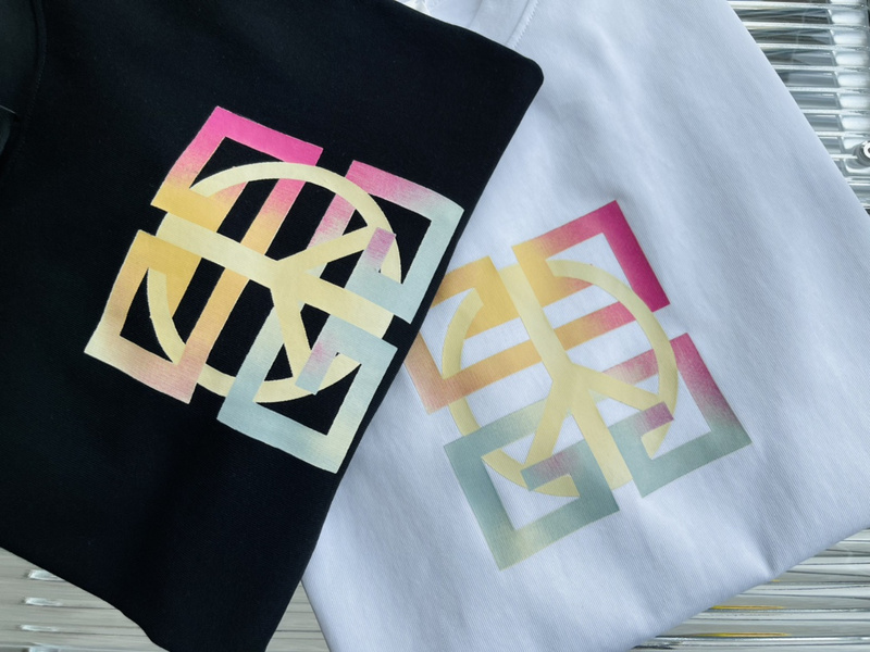 Футболка Givenchy Color Logo "White" фото № 4