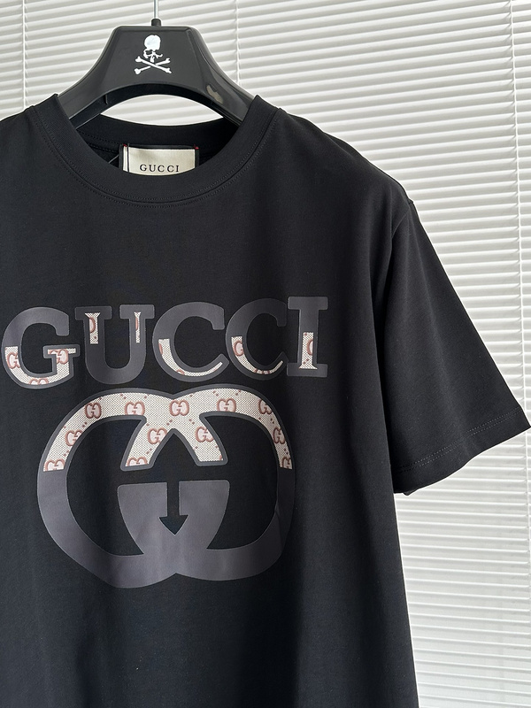 Футболка Gucci Made Of Cotton With Brand Print "Black" фото № 2