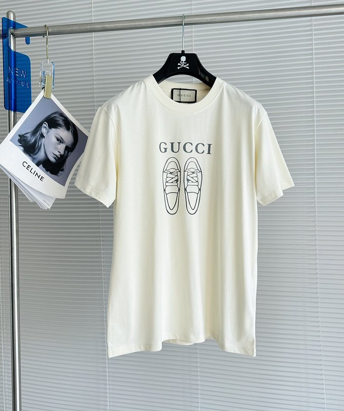 Футболка Gucci Shoes And Logo Print "Cream" фото № 3