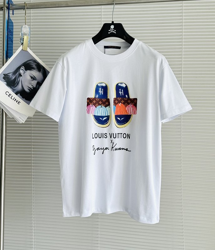 Футболка Louis Vuitton With Print Of Slippers "White" фото № 3