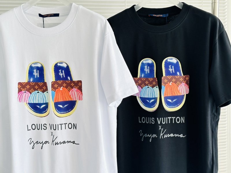 Футболка Louis Vuitton With Print Of Slippers "White" фото № 5