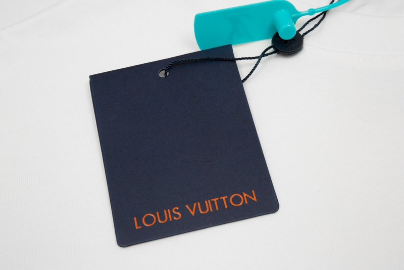 Футболка Louis Vuitton Layered Logo "White" фото № 3