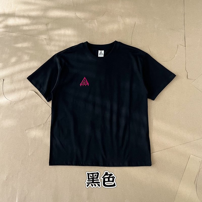 Футболка Nike With Triangular Logo "Black" фото № 2