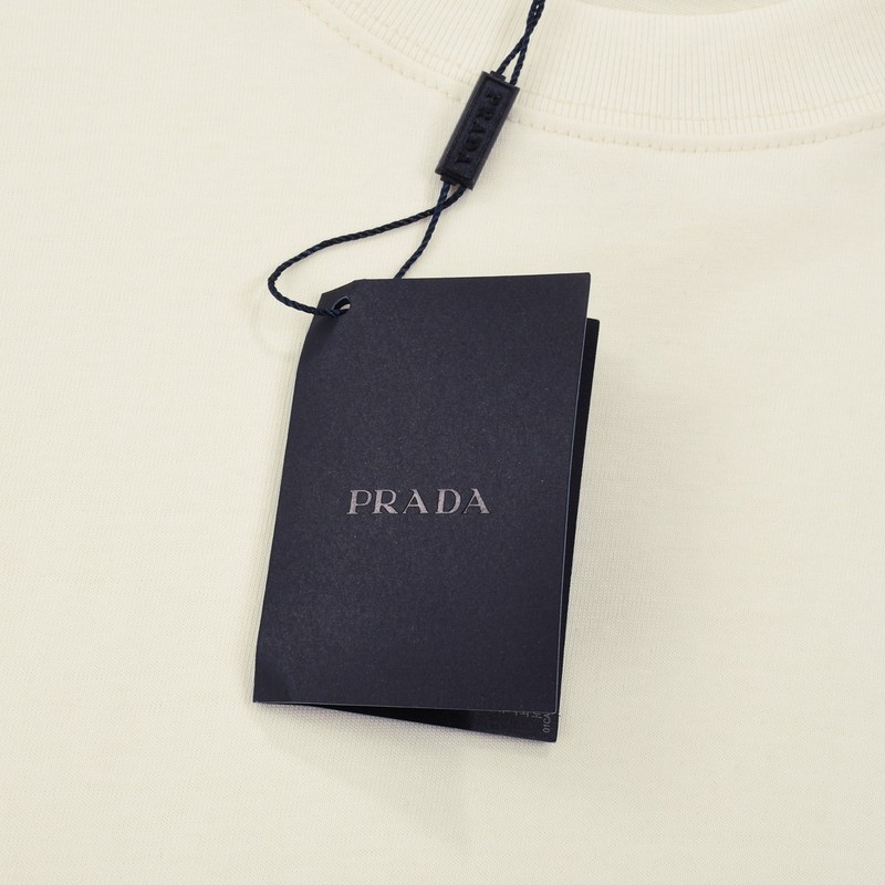 Футболка Prada Green Triangular Brand Logo "Cream" фото № 2