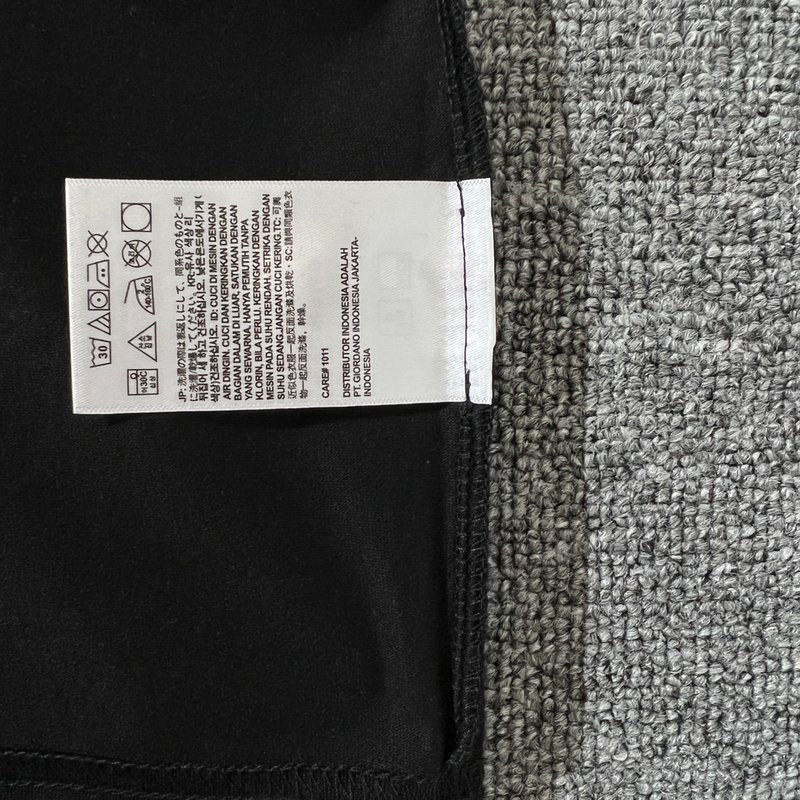 Футболка The North Face Traveling Through The Desert "Black" фото № 6