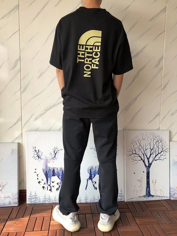 Футболка The North Face Vertical Back Logo "Black" фото № 9