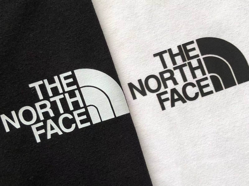 Футболка The North Face Year With Smile In Rectangle "White" фото № 4