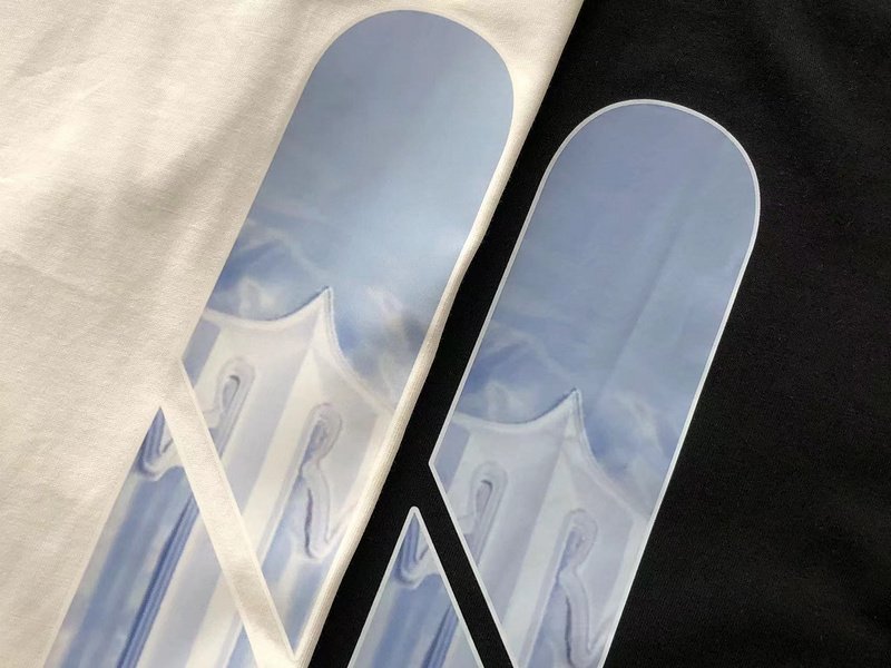 Футболка Trapstar Logo With Shadow Divided Into Three Parts "Black" фото № 7