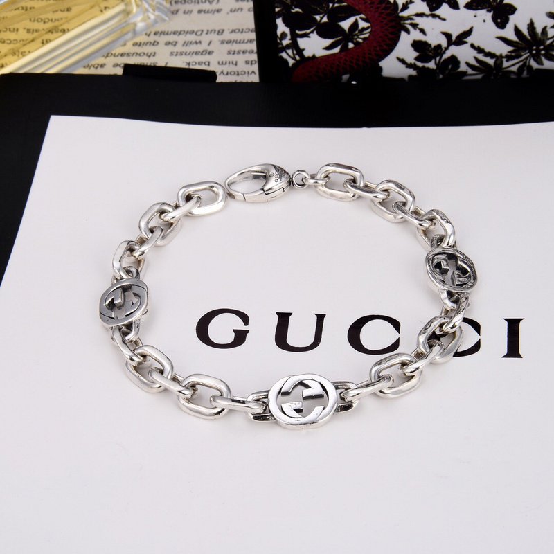 Браслет Gucci Chain WIth Logo Details - Repeating Logo Pieces "Silver" фото № 2