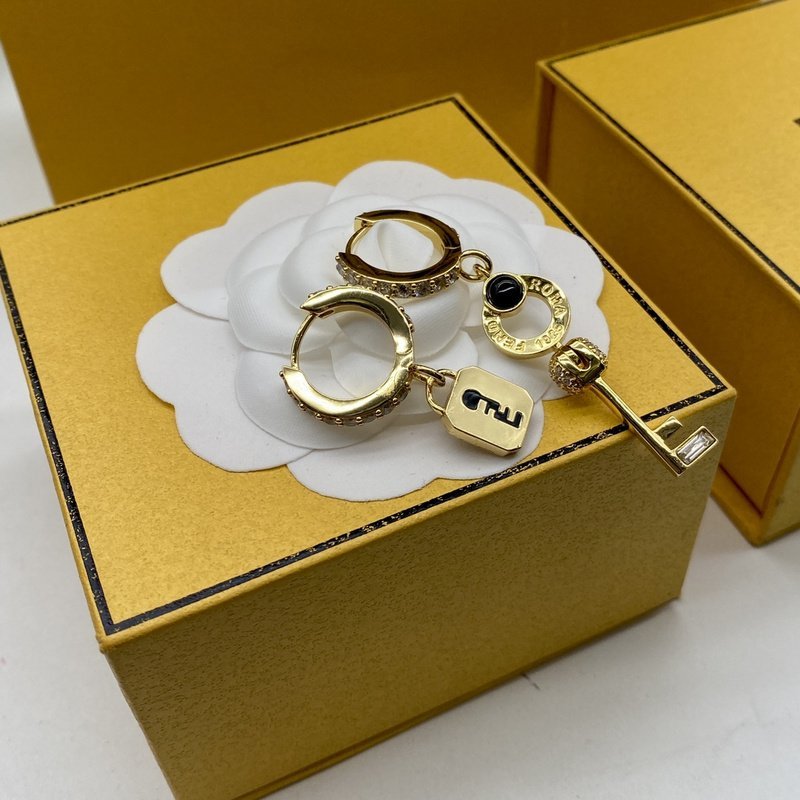 Серьги Fendi Key And Lock "Gold" фото № 6