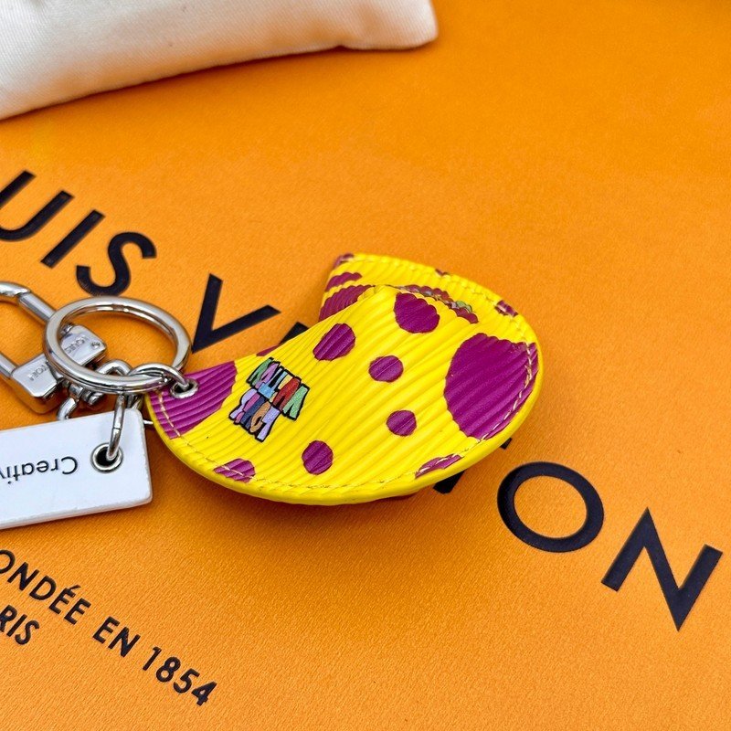 Брелок Louis Vuitton Shaped Like Ears "Yellow" фото № 5