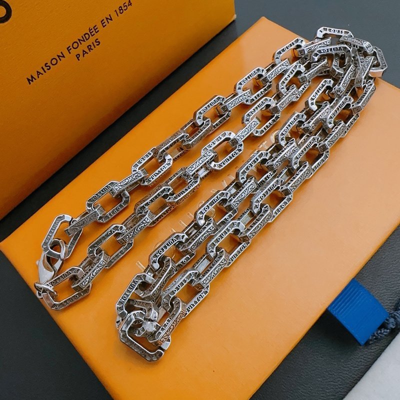 Цепочка Louis Vuitton Bonded Ovals With Logo Inscription "Silver" фото № 2