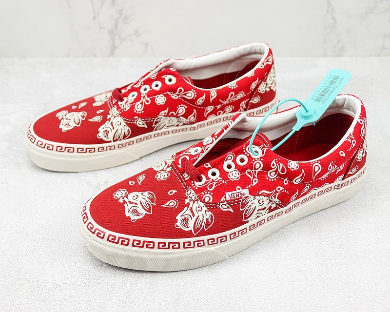 Vans Authentic "Year of the Rabbit/Red" фото № 5