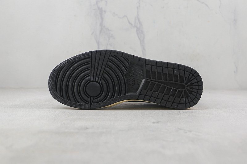 Air Jordan 1 Low OG "White/Black/Beige" фото № 9